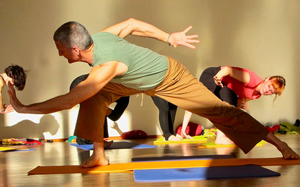 The Complementary Practices of Yoga and Qigong | Kripalu