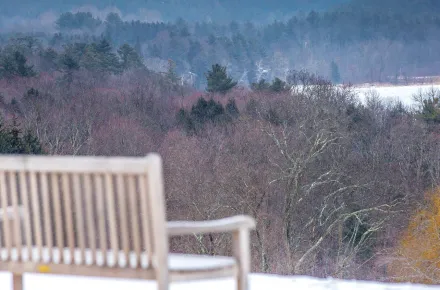 Kripalu-Winter-2.15_stillness_hero.jpg