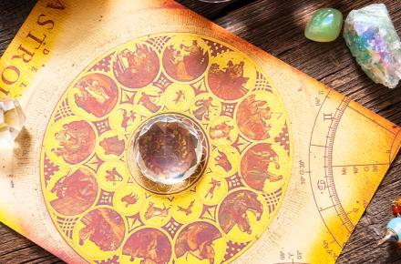 astrology crystals
