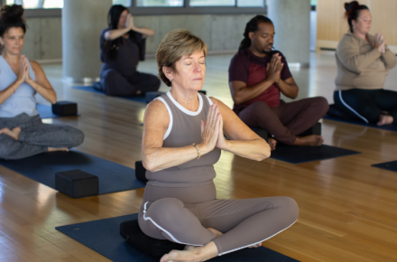Kripalu_0529_yoga_therapy_hero