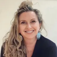 Christine Bissonnette headshot