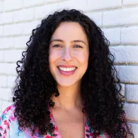 Elizabeth Weingarten headshot