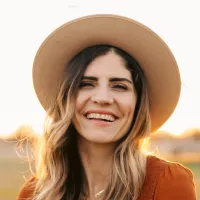Lindsey Ruthie