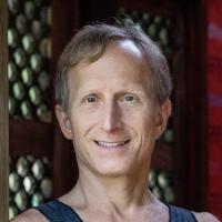 Todd Norian headshot