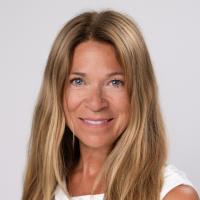 Victoria Jean Randell Headshot