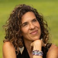 Toni Bergins headshot, credit Thomas Evans Photography