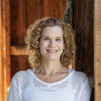 Barrie Risman headshot