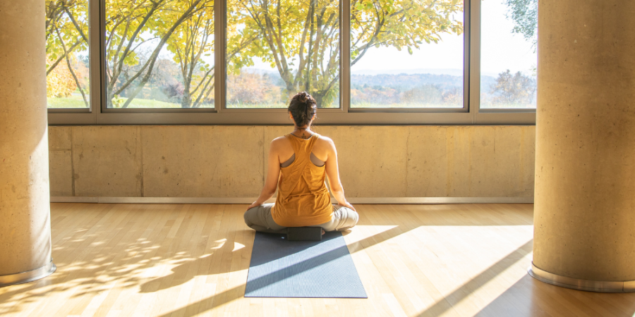 silent retreat image
