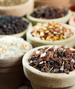 Living%20Ayurveda_Hero_1900x831_.jpg